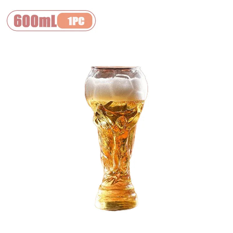 Jarra de cerveza en forma de trofeo de 600 ml – diseño futbolístico